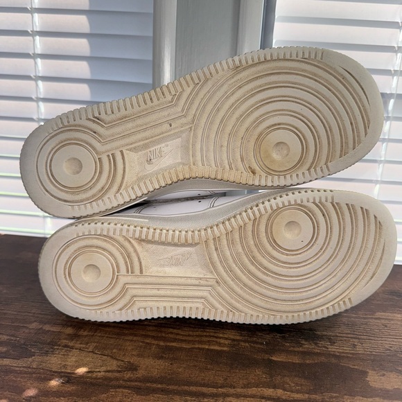 Nike Air Force 1 Low White 2018 DD8959-100 Women’s Size 7 - Picture 9 of 9